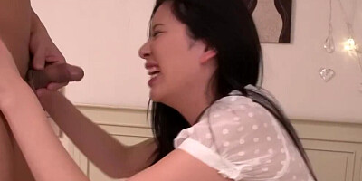 Risa Shimizu moans very loudly when getting that penis