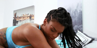 Guy fucks the black tenant with dreadlocks and amazing curves