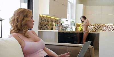 Young zoe Bloom makes beautiful milf Krissy Lynn horny