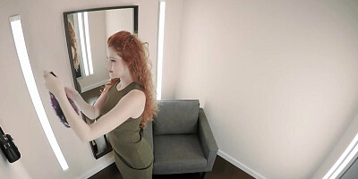 Redheaded stockings fetishist Heidi Romanova bangs her twat