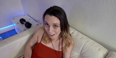 Blowjob is a lesson the stepdad gives to the disobedient bitch