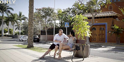 Amorous Nilla Black's sugar daddy action