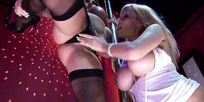 Pussy licking scene with easy-on-the-eyes Brooke Haven and Michelle Thorne from Licensed To Lick