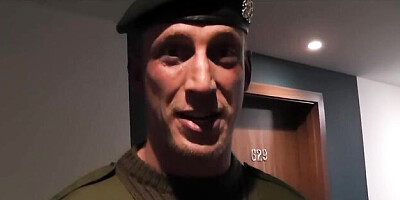 Gentle Luke's blowjob clip