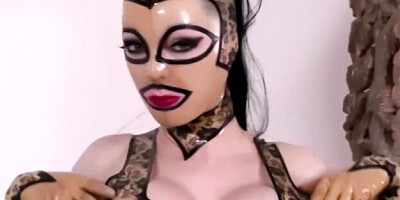Natural Latex Lucy - hd dirt - Latex Pussycats