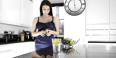 Bewitching Roxy's perfect ass video