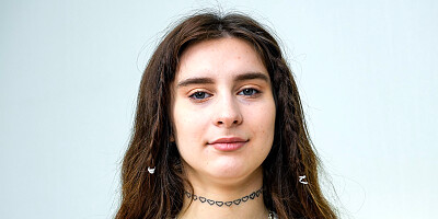 Arty Cheys exploring the shaved tight twat of Jane White