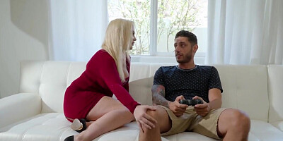 Blonde MILF knows how to make the stepson interested