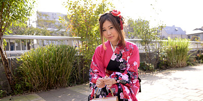 Japanese hottie decides to embrace her inner traditional slut