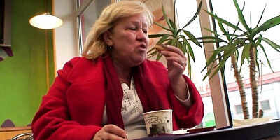 Granny Bet - blowjob porn