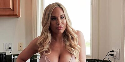 Busty Blonde MILF Wants a Hardcore Pussy Massage From Her Stepson And Sucks His Cock In Appreciation