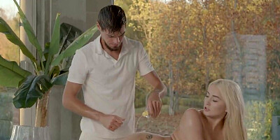 Massaged hottie allows her moist pussy to get fucked