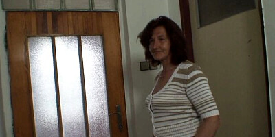 Unapproachable hottie's mature clip