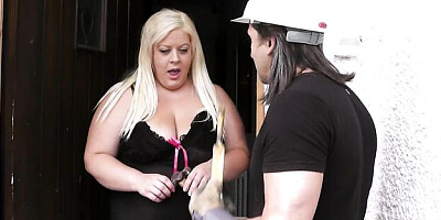 Slutty femme's blonde scene