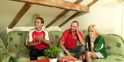 Libidinous wooer at 3some sex