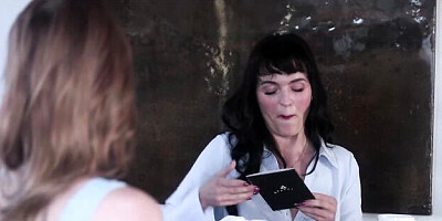Femme fatale Krissy and Jill's pussy grinding movie
