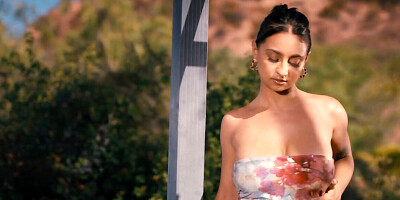 Hailey Rose gets horny sunbathing and plays with her cunt