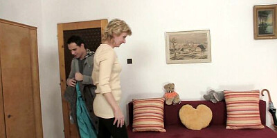 Granny Bet - old video