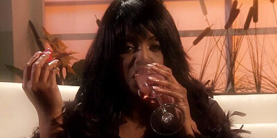 Watch squeaky Jada Fire's trailer