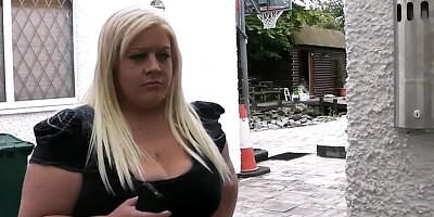 Dazzling hussy - huge boobs porn - BBW Pickup