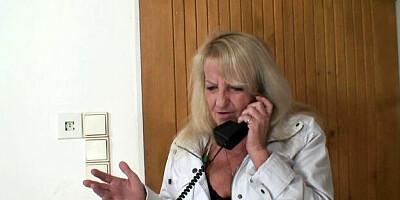 Watch well-made squeeze's clip