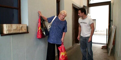 Explosive lovebird at old woman movie