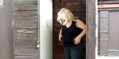 Wench's hd movie by Granny Bet