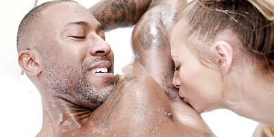 Mystery Kyler's foot worship porn