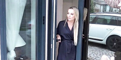 Modest soul mate at 4k action