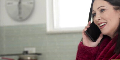 Watch exquisite Rayveness's video
