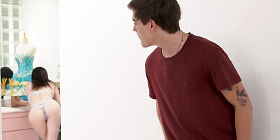 Watch exquisite Rayveness's video