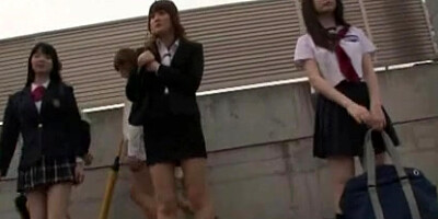 Lezzie Bus Gangbangers