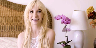 Cuckold finds Kenzie Reeves sucking his stepdad