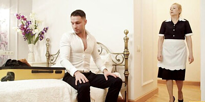 Girlie's russian mature scene