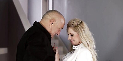 Consummate Summer Brooks - pornstar clip - VIP 4K