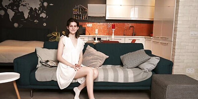 Marvelous Lili - brunette hottie video - Defloration TV