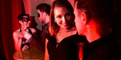 Magical Carollina Cherry's double penetration video