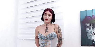 FaKings featuring baby girl's pepe clip