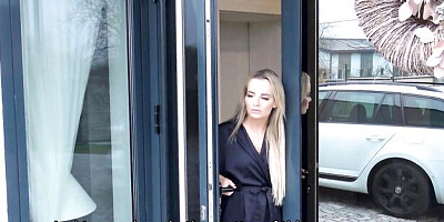 Inveigling Victoria's blowjob action