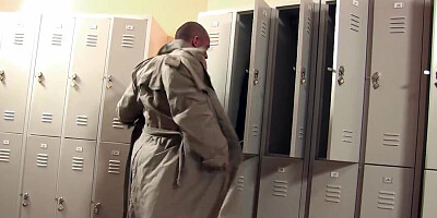 Stacked brunette finds flashers simply irresistible