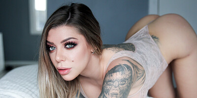 Perfect pussy of a tattooed thot is prepared