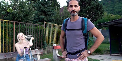 Watch cool Mimi Cica's trailer