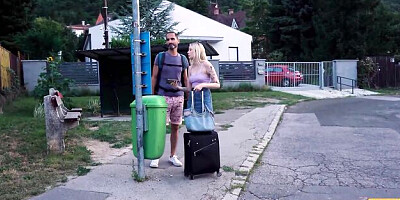 Watch cool Mimi Cica's trailer