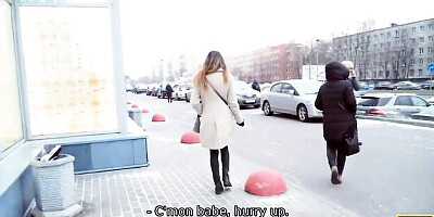 Watch marvelous Roxy Lips's action