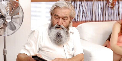 Pretty gill - fmm in threesome porn - Daddy4k