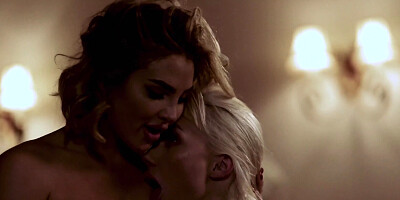 Reckless loving with two incredible looking lesbian babes