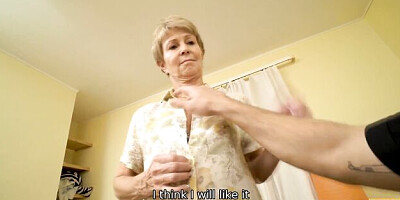Fancy woman's masturbation action by Mature 4k