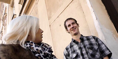 Incomparable tomato's czech couple money scene