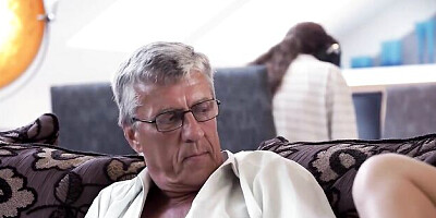 Queen's daddy4k dirt