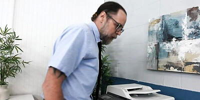 Plastic Kira Noir at side fuck dirt